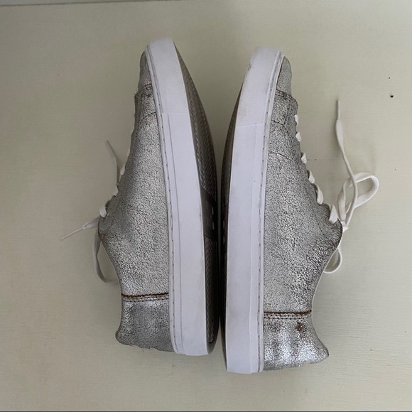 Toms Lenox Silver Distressed Leather Sneakers - Picture 7 of 9